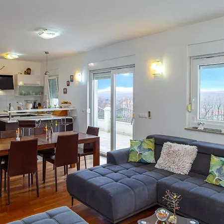 Дом отдыха 6 Bedroom In *