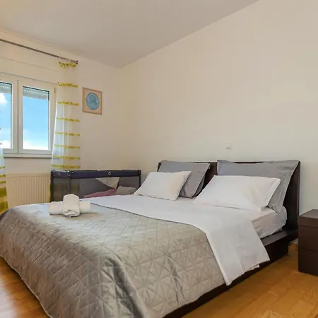6 Bedroom In Дом отдыха