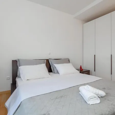 6 Bedroom In * Svib
